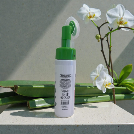 mousse-nettoyante-visage-aloe-vera-ddonna-brosse.jpg