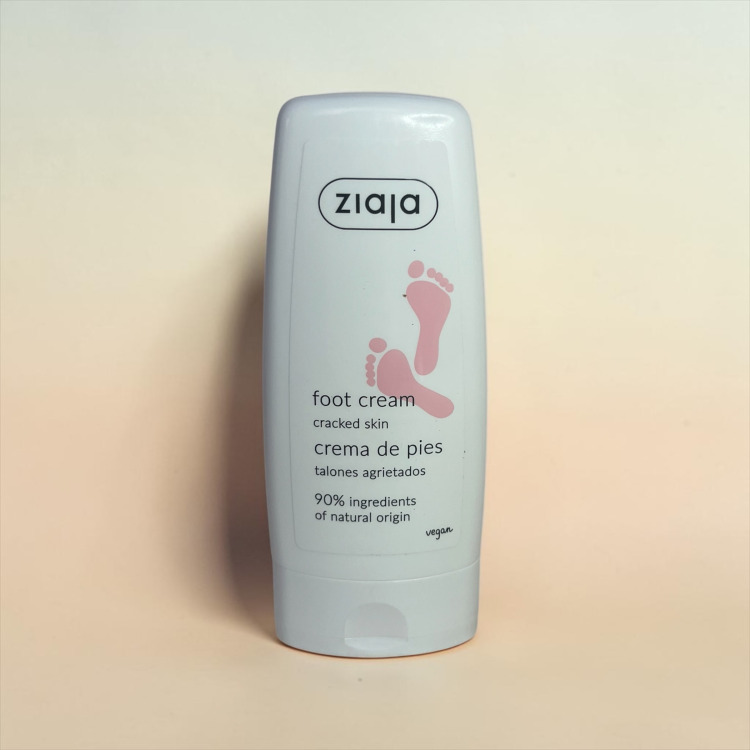 ziaja-foot-cream-cracked-skin-face.jpg