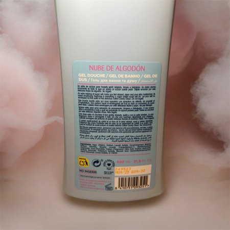 ulipan-negro-gel-douche-nube-de-algodon-dos-650ml-savon-coton-sucre-gourmand 2